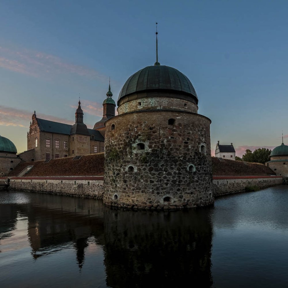 Vadstena Slott i solnedgång