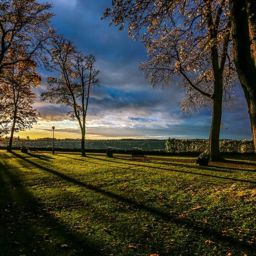 Parken vid Vätterns strand